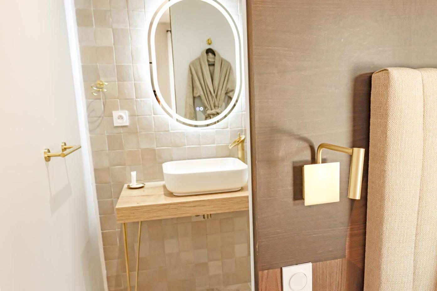 Les Gites De Laure - L'Eden Romantique, Chambres Hotes, Spa Prive, Couloir De Nage, Adults Only Malves-en-Minervois エクステリア 写真