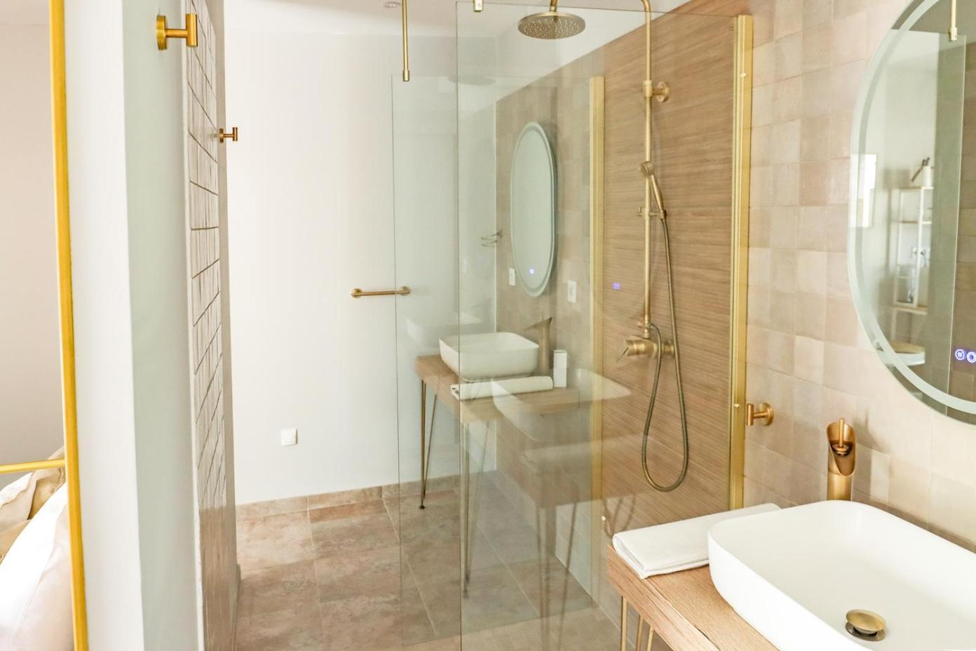 Les Gites De Laure - L'Eden Romantique, Chambres Hotes, Spa Prive, Couloir De Nage, Adults Only Malves-en-Minervois エクステリア 写真