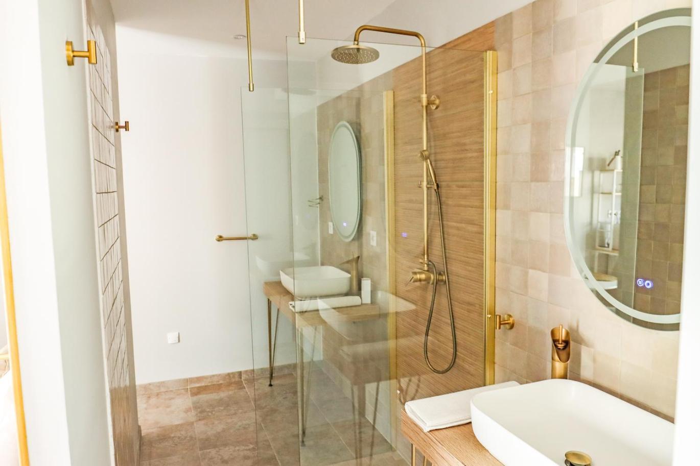Les Gites De Laure - L'Eden Romantique, Chambres Hotes, Spa Prive, Couloir De Nage, Adults Only Malves-en-Minervois エクステリア 写真