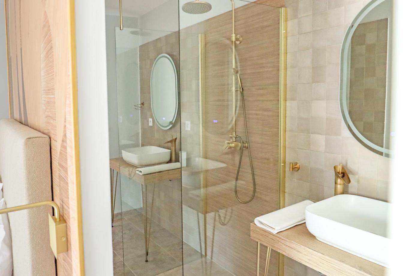 Les Gites De Laure - L'Eden Romantique, Chambres Hotes, Spa Prive, Couloir De Nage, Adults Only Malves-en-Minervois エクステリア 写真